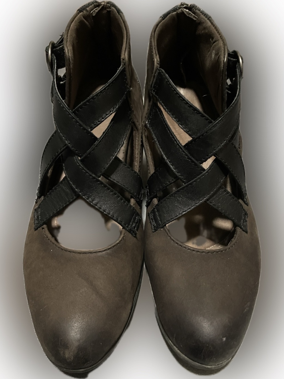 Earth Brown Ankle Heels with Black Straps | 10B